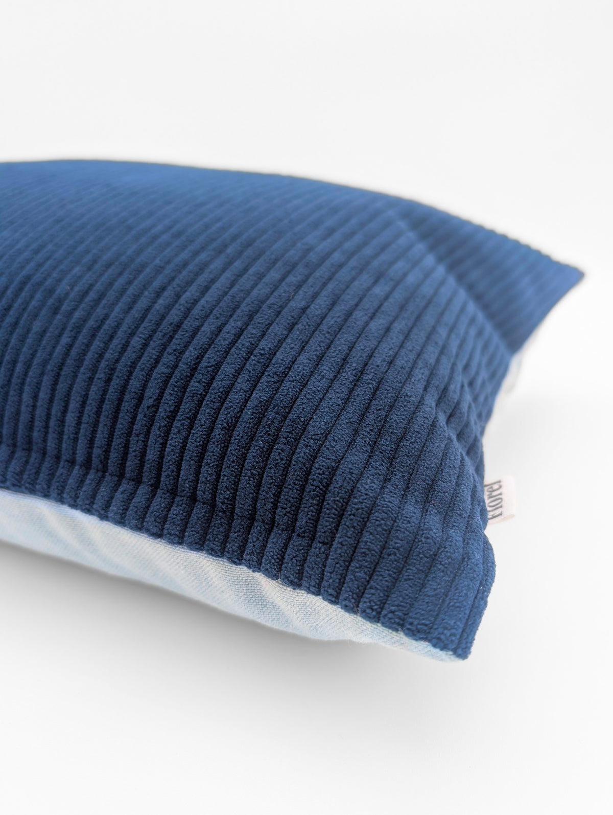 Duo de housses de coussin Corduroy Marine - 13"x18" et 18"x18"