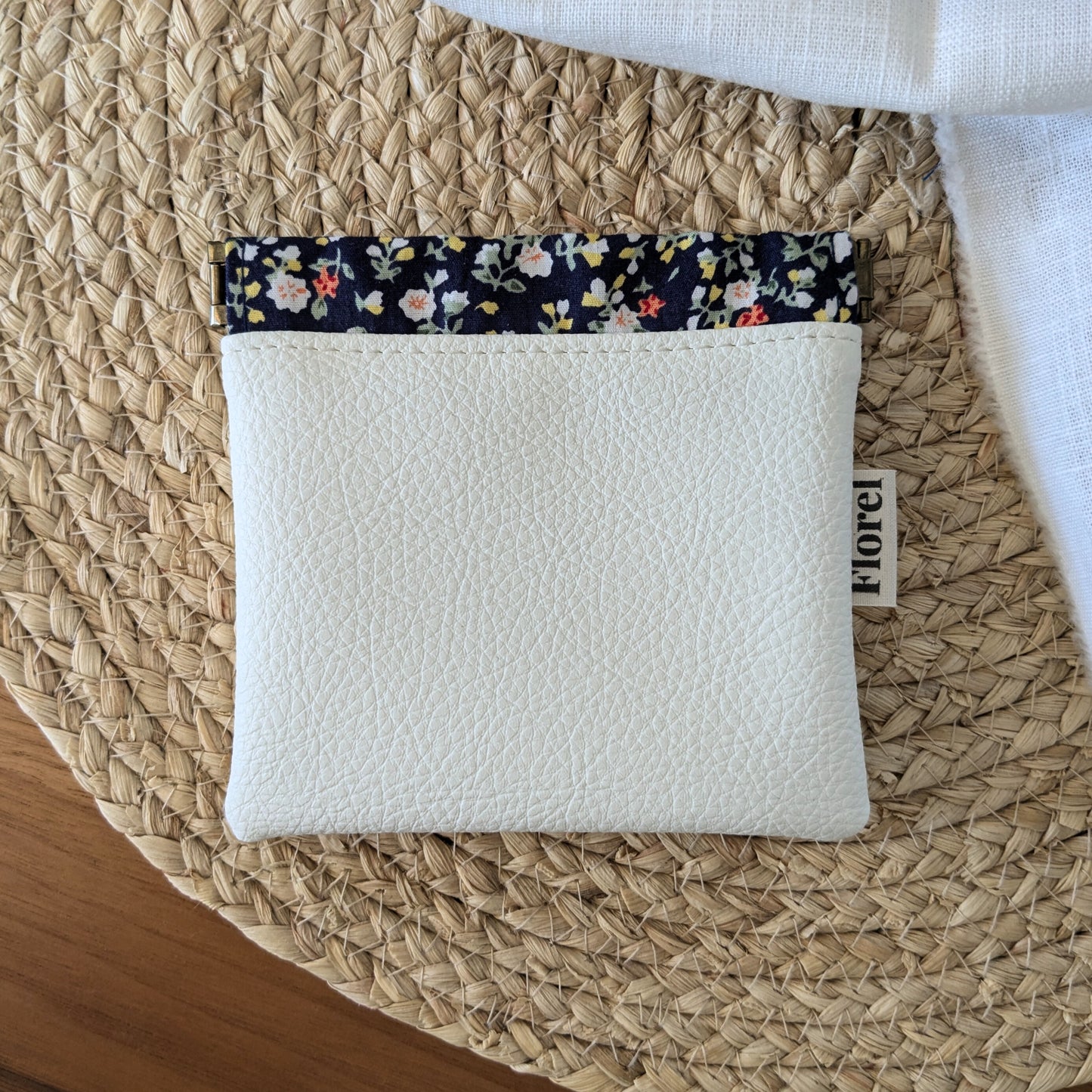 Pochette Flex - Petites fleurs / bleu * Collection Les Rescapés